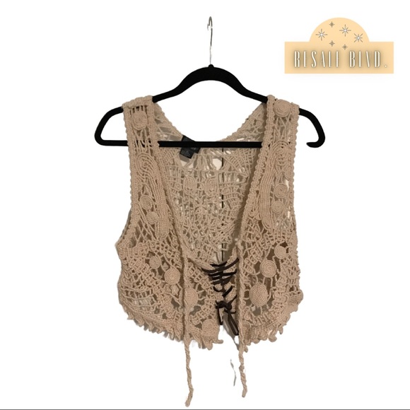Cotton Woven Macrame Top - Picture 3 of 3